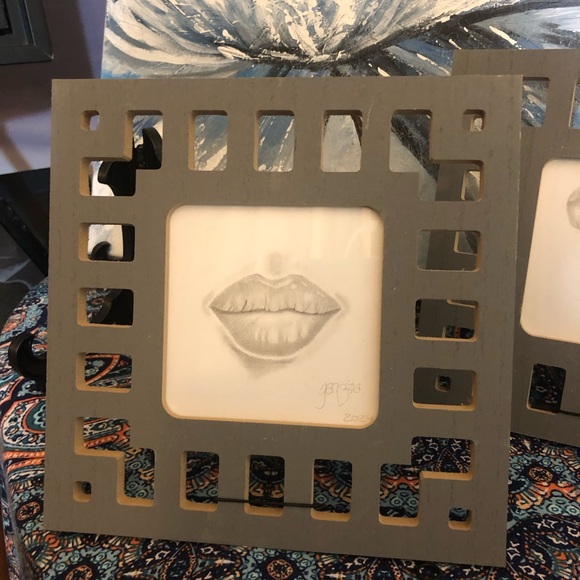 Muted Smile: Original Drawing of Women’s Lips – 4H Pencil on 4” x 4” Paper - Picture 2 of 2